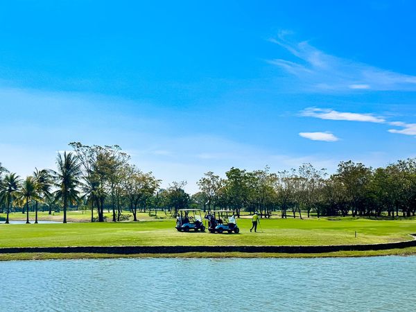 สนามกอล์ฟ กบินทร์บุรี สปอร์ตคลับ Kbsc 3 people nature grass and golf course