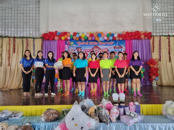 Watermill Golf Club amp Resort 10 people people standing balloon and indoor
