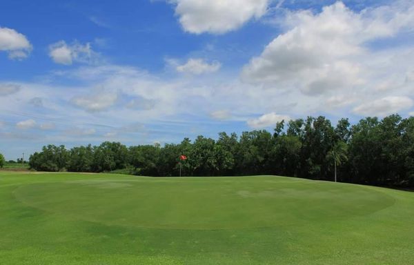 Northern Rangsit Golf Club golf golf cart and golf course