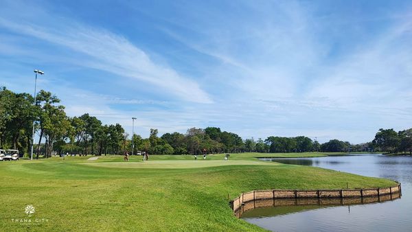 Thana City Country Club 4 people grass nature and golf course