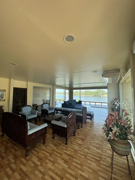 331 Golf Club indoor