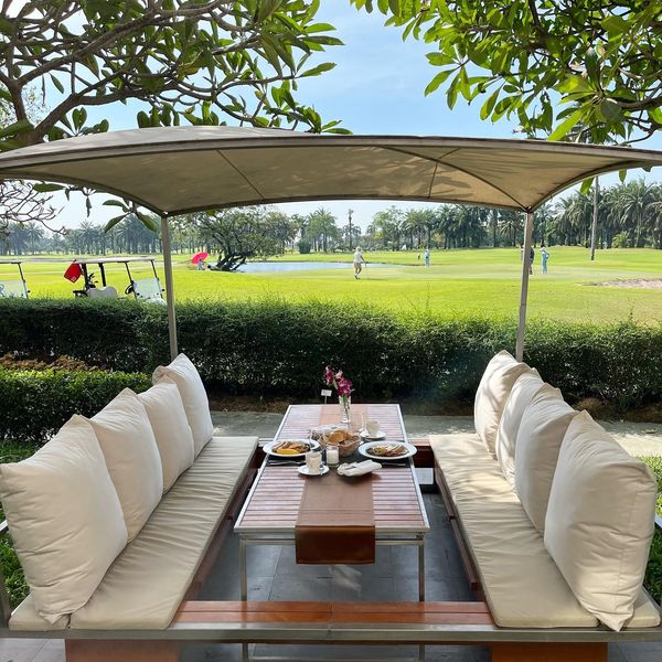 Summit Windmill Golf Club amp Residence 2 people and outdoors-2