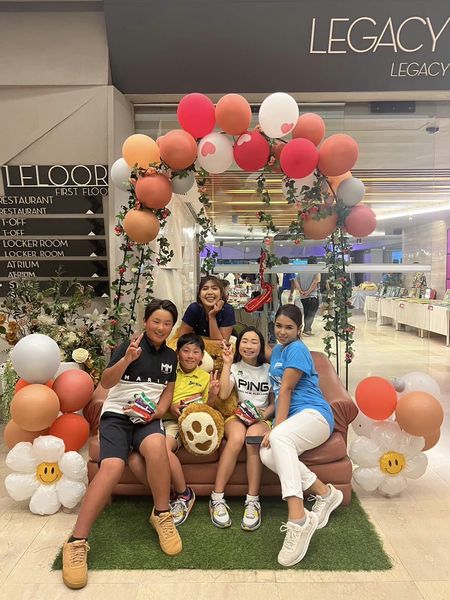 Legacy Golf Club 4 people people standing balloon and indoor