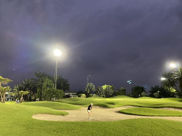 Summit Windmill Golf Club amp Residence 1 person golf course and nature