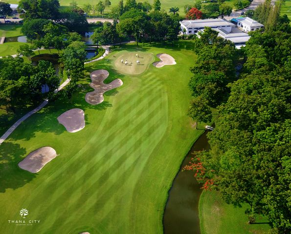 Thana City Country Club golf golf cart and golf course