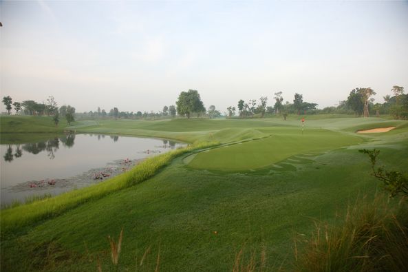 Nikanti Golf Club Nakhon Pathom 2 people people golfing and golf course