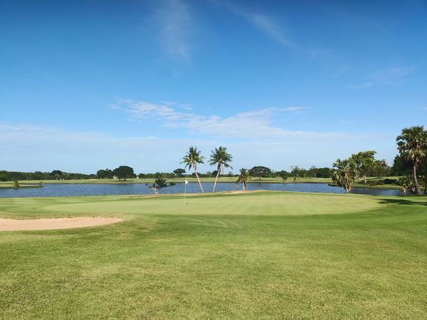 Bangpakong Riverside Country Club golf golf cart and golf course-4