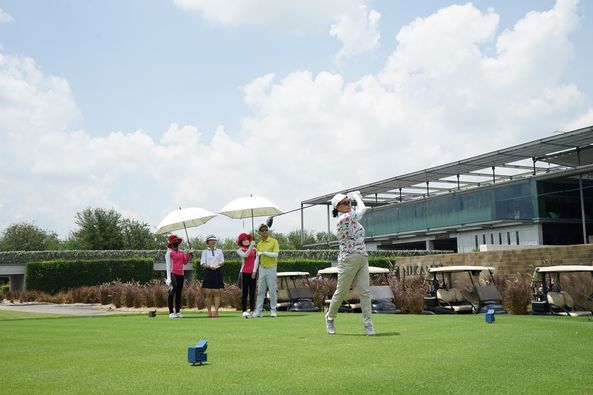 Nikanti Golf Club Nakhon Pathom 5 people people golfing and golf course
