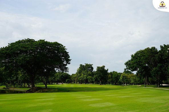 Bangkok Golf Club golf golf course grass and text