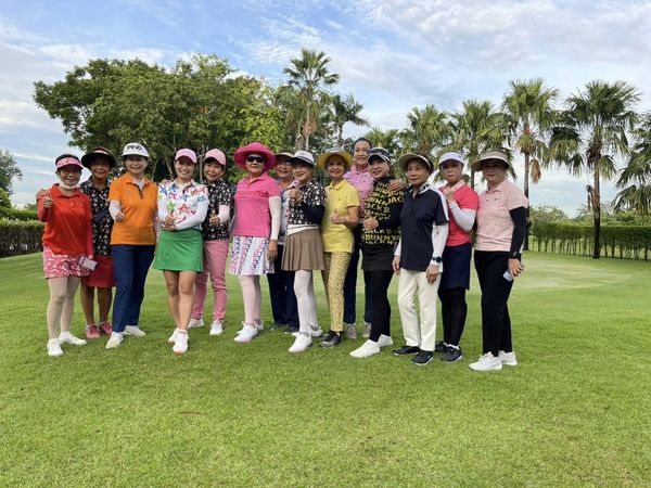 Krungthep Kreetha 11 people people golfing and golf course