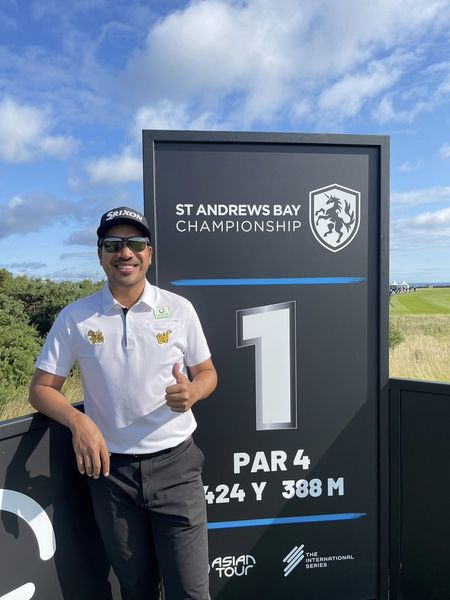 The Vintage Club 1 person golfing golf course and SRIXON ST ANDREWS BAY CHAMPIONSHIP 1 PAR4 424Y388M 24Y 388M ASIAN ToUr INTERNATIONAL SERIES