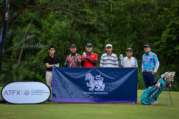 สนามกอล์ฟไดนาสตี้ แอนด์ คันทรีคลับ Dynasty Golf amp Country Club 7 people people golfing golf course and text