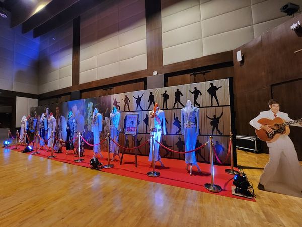 The Royal Bangkok Sports Club 6 people and wedding