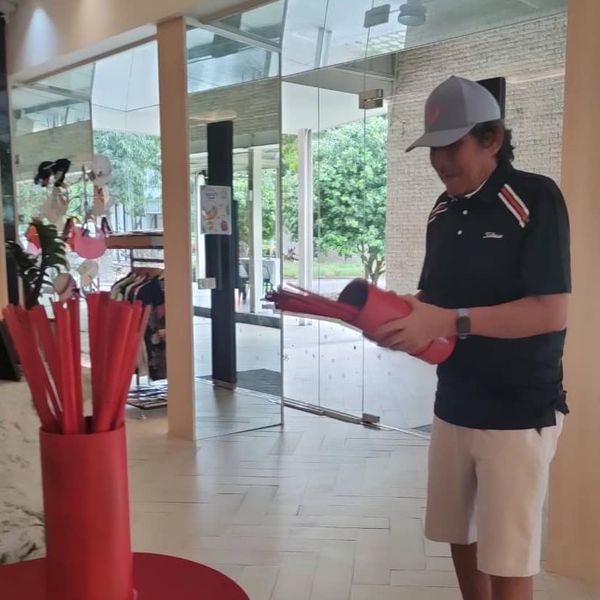 สนามกอล์ฟไดนาสตี้ แอนด์ คันทรีคลับ Dynasty Golf amp Country Club 2 people people golfing people playing tennis and golf course