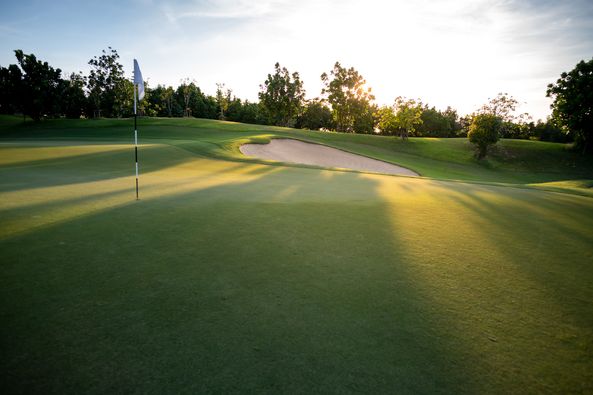 Nikanti Golf Club Nakhon Pathom golf twilight and golf course