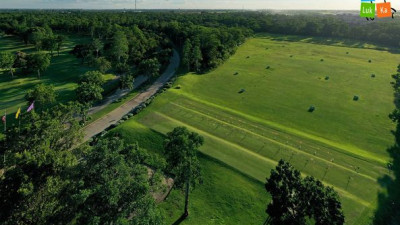 Experience an impressive round of golf at