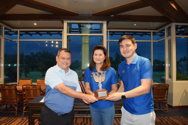 Thai Country Club golf and text
