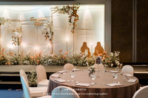 Alpine Golf Club nbsp lighting table flower and dais