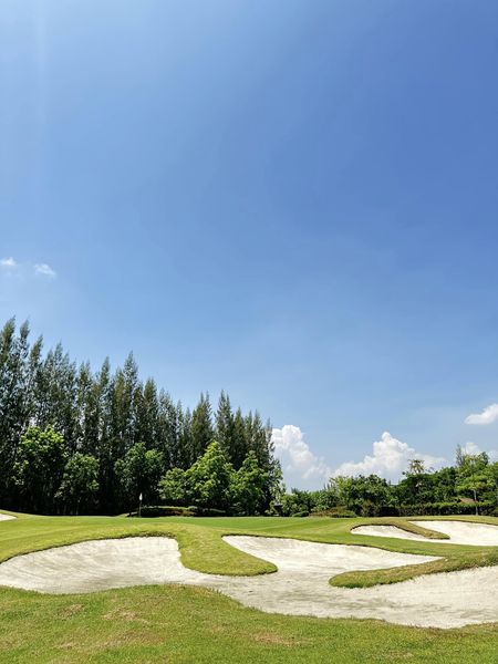 สนามกอล์ฟหริภุญชัย กอล์ฟคลับ golf golf cart grass and golf course