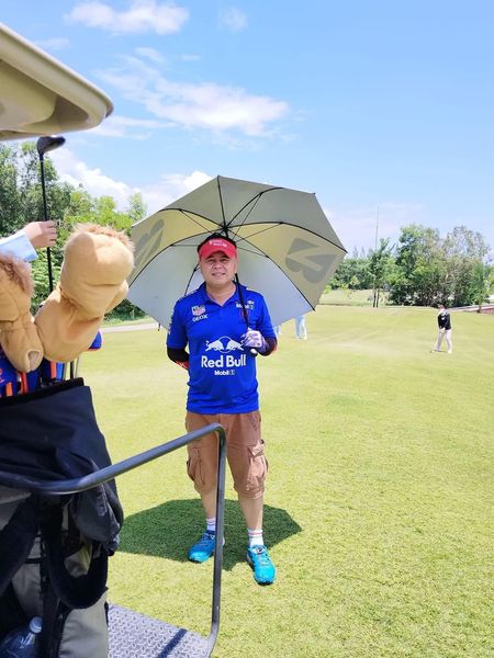 สนามกอล์ฟหริภุญชัย กอล์ฟคลับ 3 people people golfing golf cart golf course and text
