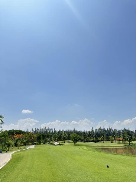 สนามกอล์ฟหริภุญชัย กอล์ฟคลับ golf golf cart and golf course