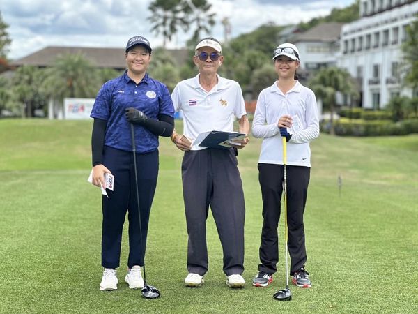 Alpinegolfresort Chiangmai 3 people people golfing golf course and text