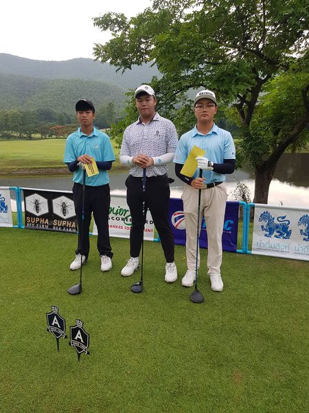 Alpinegolfresort Chiangmai 3 people people golfing golf course and text-3