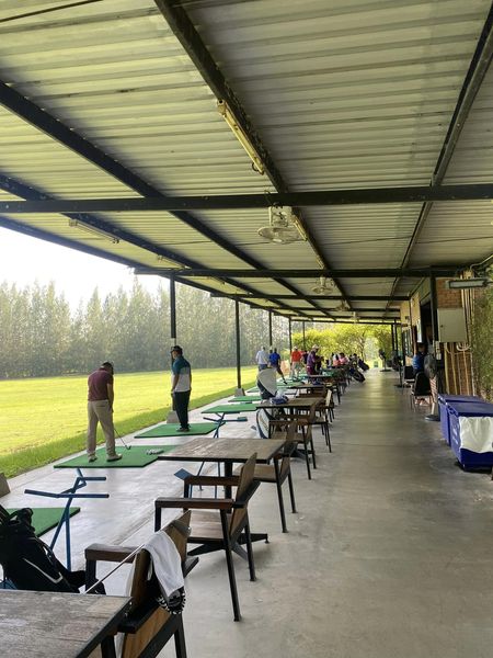 สนามกอล์ฟหริภุญชัย กอล์ฟคลับ 7 people people golfing and golf course