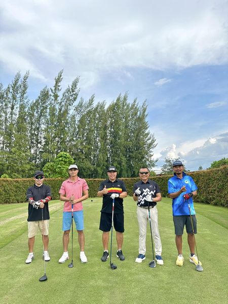 สนามกอล์ฟหริภุญชัย กอล์ฟคลับ 5 people people golfing and golf course-2