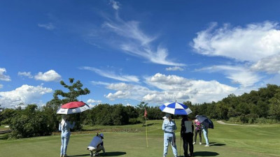 สนามสวยงาม กรีนสปีดยังเริ่ดๆ เหมือนเดิมค่ะ