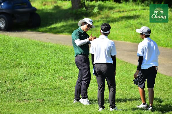 Alpinegolfresort Chiangmai 3 people people golfing golf cart golf course and Chang MINER