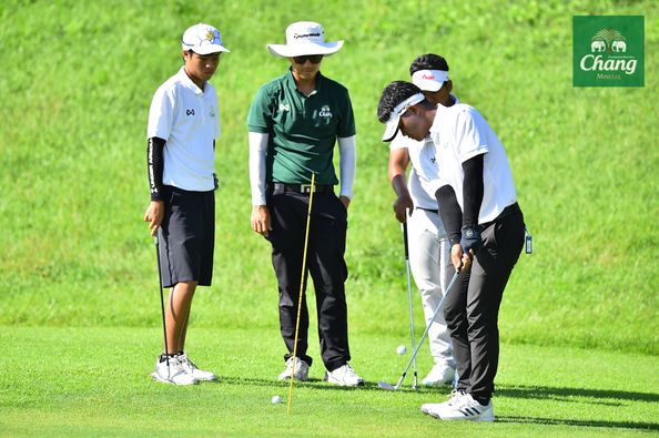 Alpinegolfresort Chiangmai 3 people people golfing golf course and text