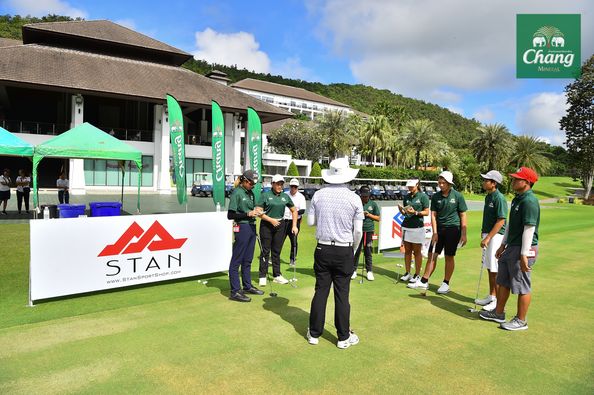Alpinegolfresort Chiangmai 11 people people golfing golf course and text