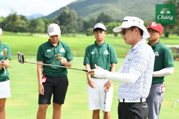 Alpinegolfresort Chiangmai 4 people people golfing golf course and text