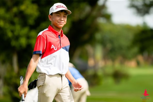 Alpinegolfresort Chiangmai 1 person golfing golf course and text-4