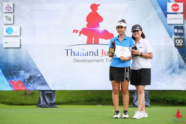 Alpinegolfresort Chiangmai 2 people people golfing people playing tennis and text