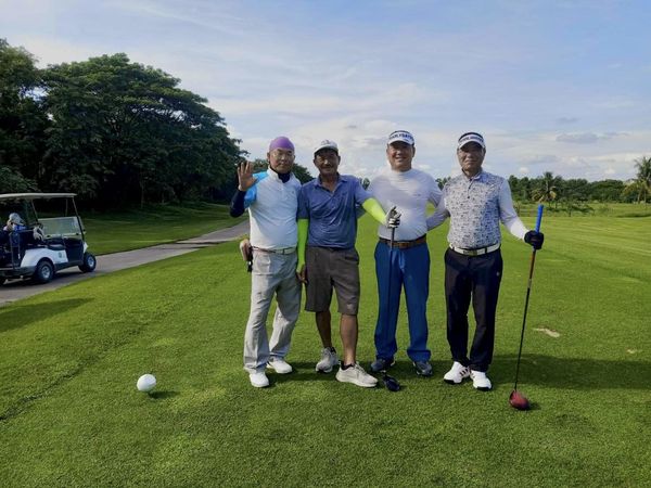 สนามกอล์ฟหริภุญชัย กอล์ฟคลับ nbsp 6 people people golfing golf cart and golf course
