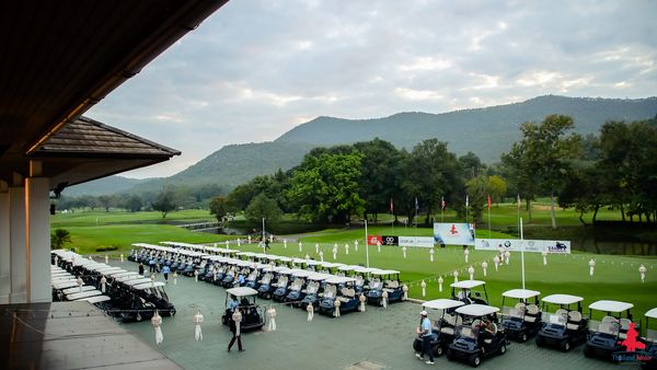 Alpinegolfresort Chiangmai nbsp 2 people people golfing golf cart twilight and golf course