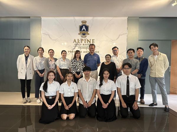 Alpinegolfresort Chiangmai nbsp 13 people and text