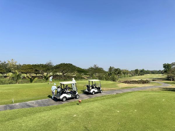 สนามกอล์ฟหริภุญชัย กอล์ฟคลับ nbsp 2 people people golfing golf cart and golf course