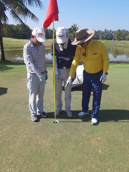 สนามกอล์ฟหริภุญชัย กอล์ฟคลับ nbsp 3 people people golfing and golf course-3