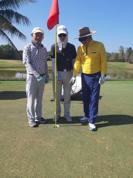 สนามกอล์ฟหริภุญชัย กอล์ฟคลับ nbsp 3 people people golfing and golf course