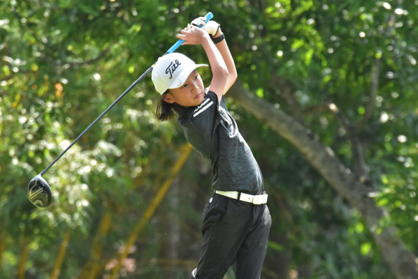 Alpine Golf Resort Chiangmai nbsp 1 person golfing golf course and text