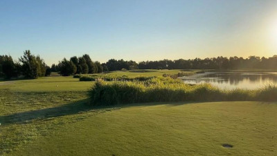 Only a few days to go until we wind our clocks back for the end of daylight savings... now is the time to make the most of great value arvo golf at Waterford Valley!