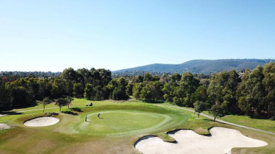 Waterford Valley is one of Melbourne's Premier&nbsp;Pay To Play&nbsp;Golf Courses!