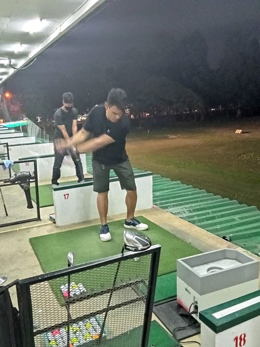 Lanna Golf Club 1 person and playing a sport