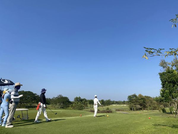สนามกอล์ฟหริภุญชัย กอล์ฟคลับ 4 people people playing sports and grass