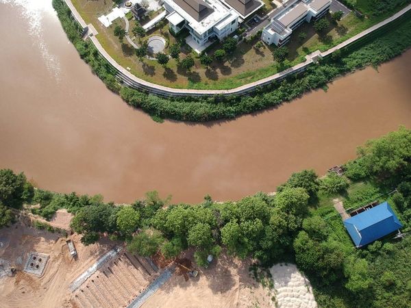 Maekok golf course body of water