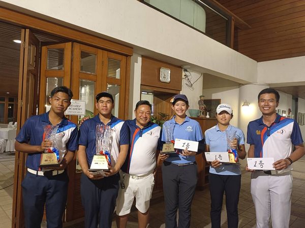 The Royal Chiangmai Golf Club 5 people and people standing