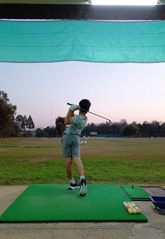 Lanna Golf Club 1 person and playing a sport